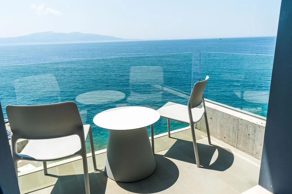 Buzë Boutique Hotel