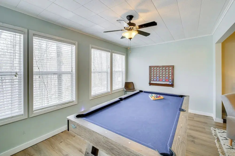 Walk to Lake & Pool: Hot Springs Village Getaway