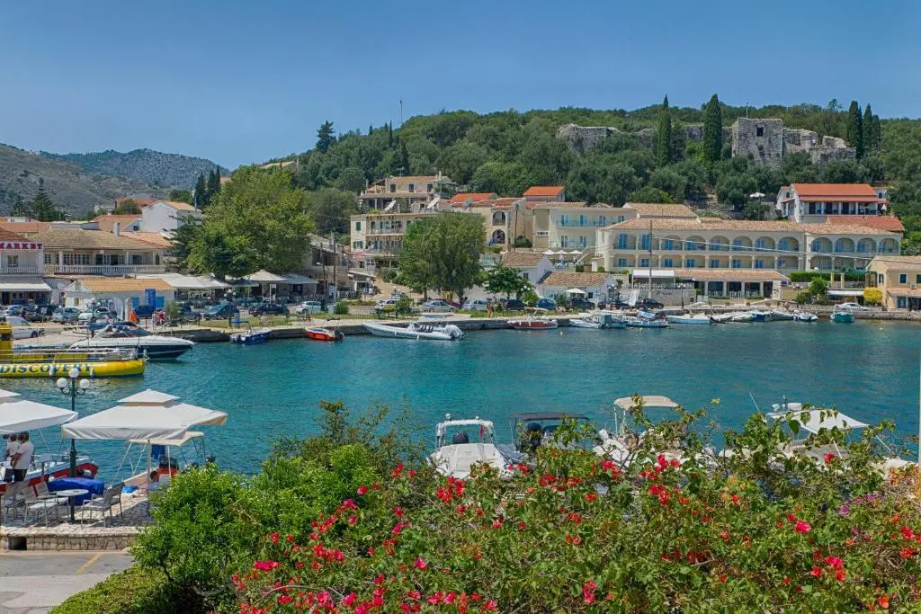 MANESSIS Apartments Kassiopi Bay Corfu