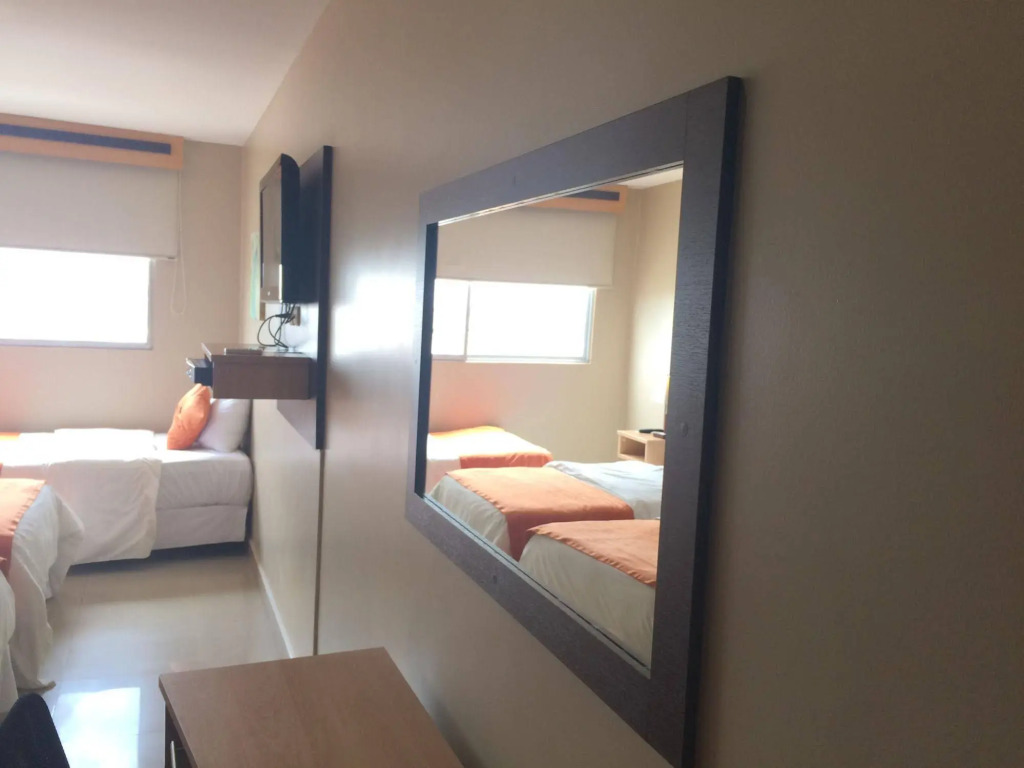 Hotel Corona Real