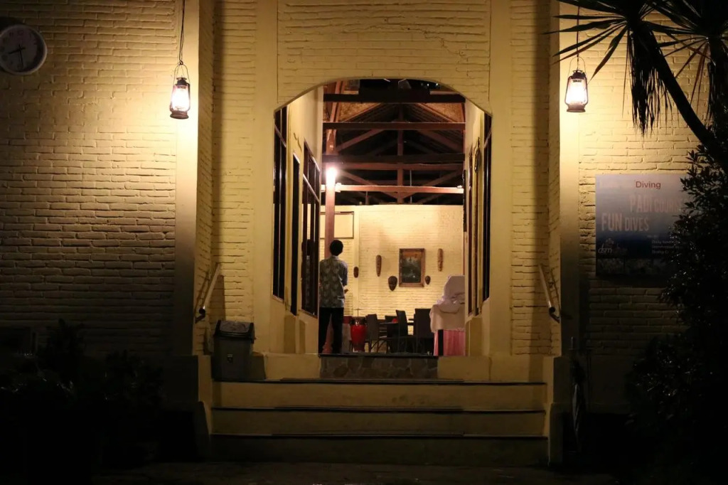 Puri Bunga Beach Cottages