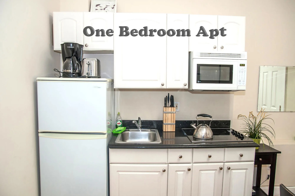 Macy Empire Apartments