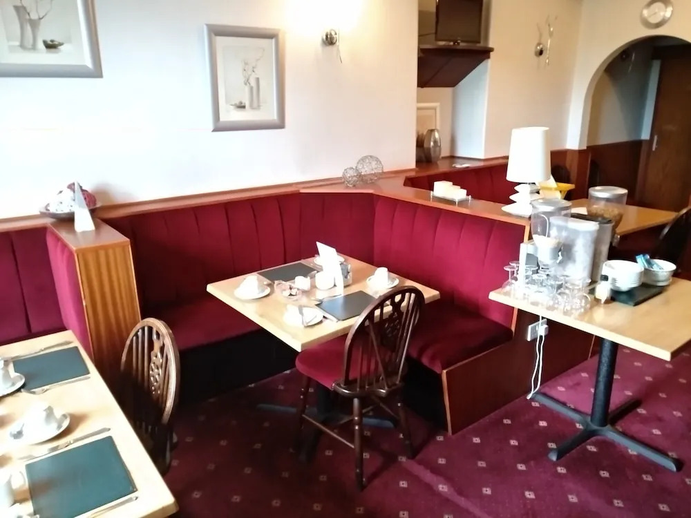 Marine House Hotel