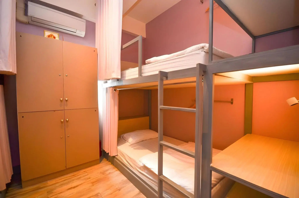 Good Day Hostel