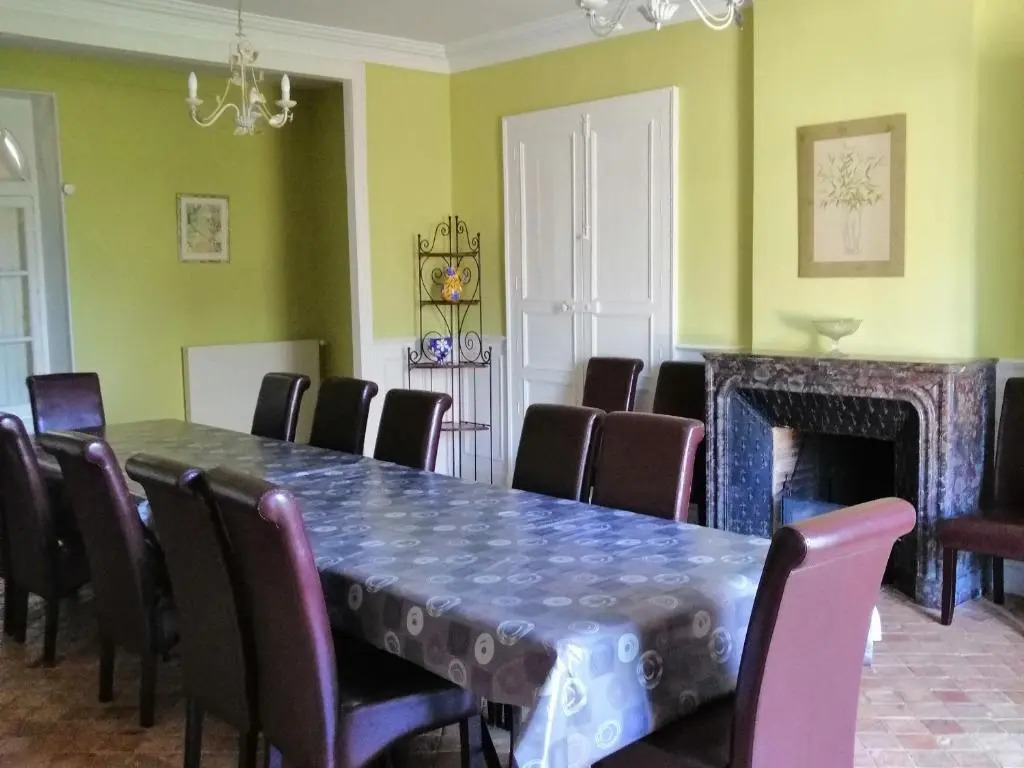 Maison Précigné, 8 Pièces, 12 Personnes - Fr-1-410-262