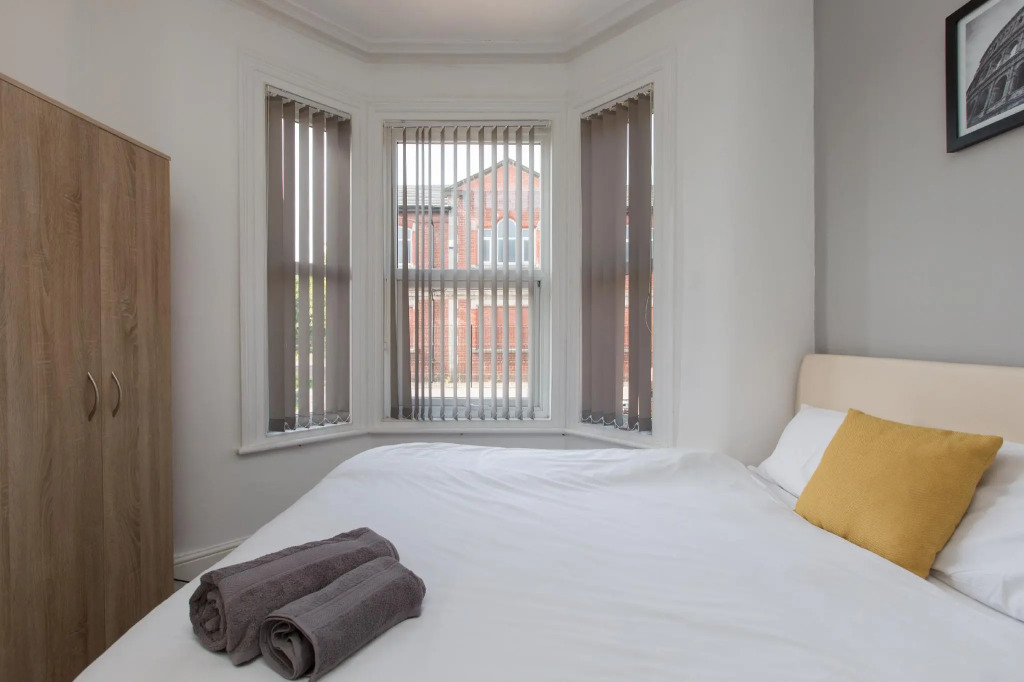 Townhouse @ 27 Electricity St Crewe