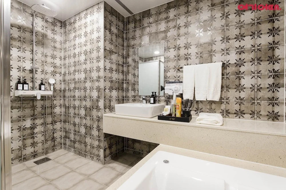 Hotel Four Star