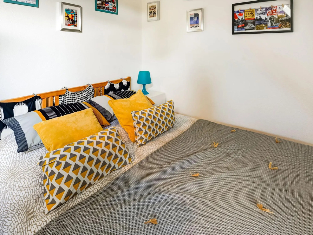 Cosy studio in Isigny sur Mer with a terrace