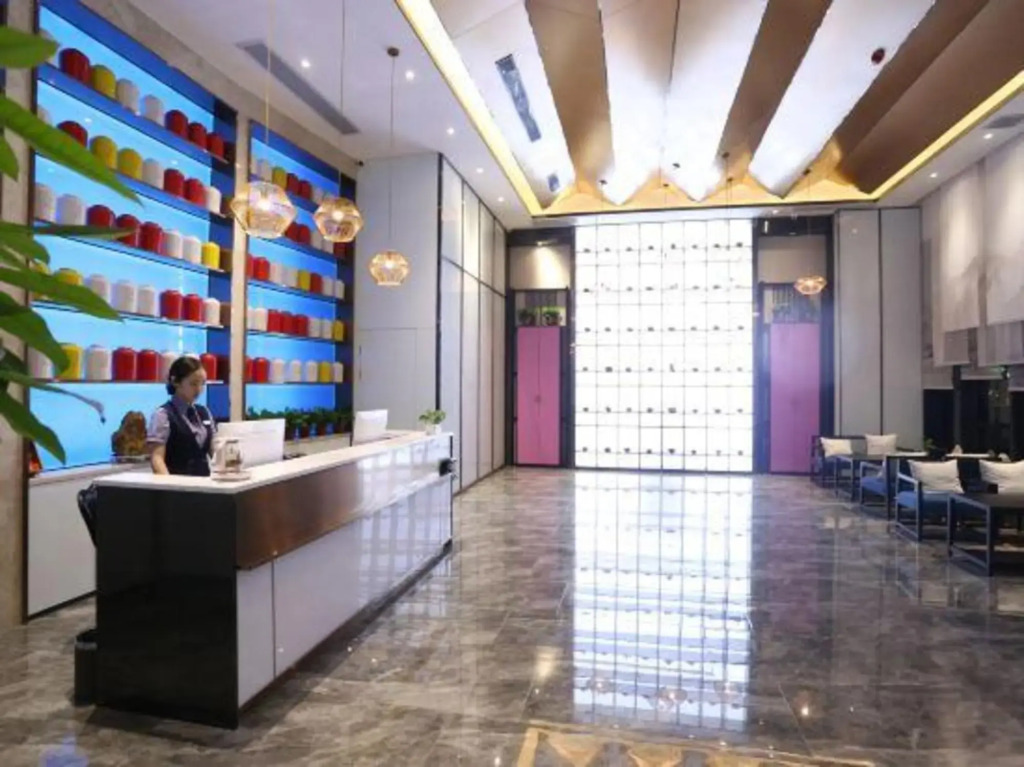 The Diamond Fashion Livable Hotel