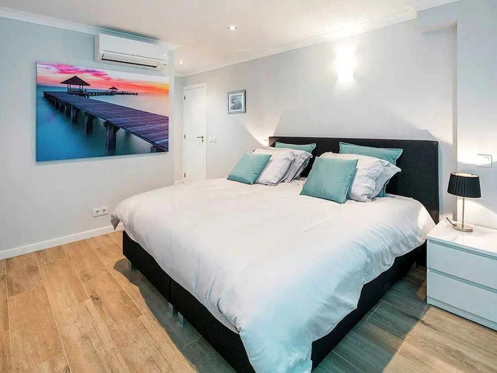 Stylish & Modern Carvoeiro Villa 2 Bedrooms Villa Benagil Stunning Views