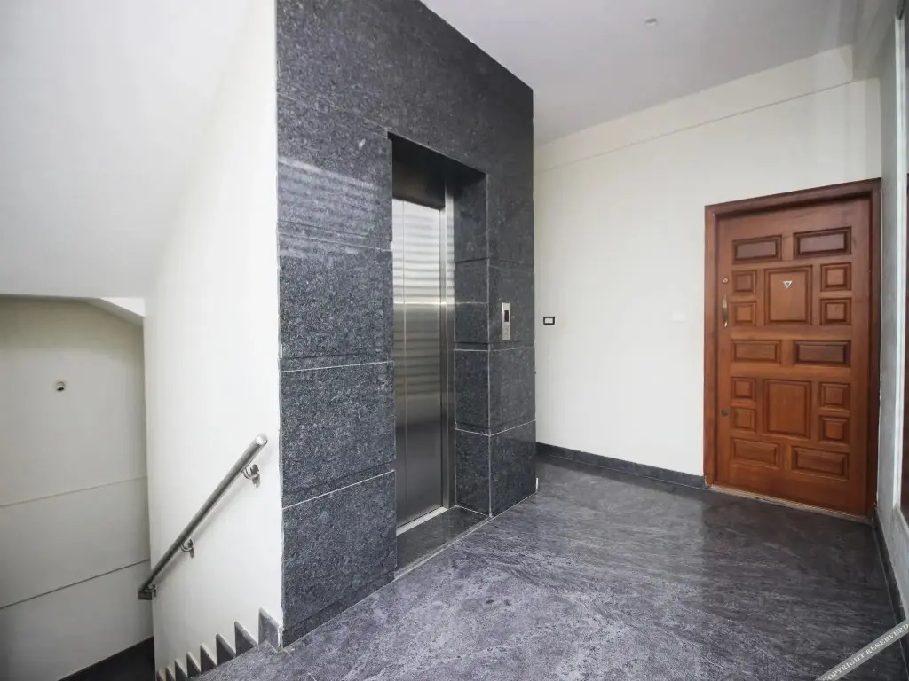 JCR Comfort Homestay By OYO Rooms