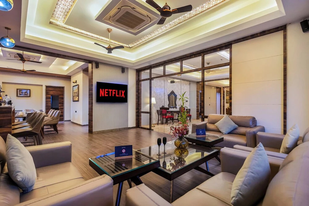 ELIVAAS Prive Mountain Creek 1 Luxe Room
