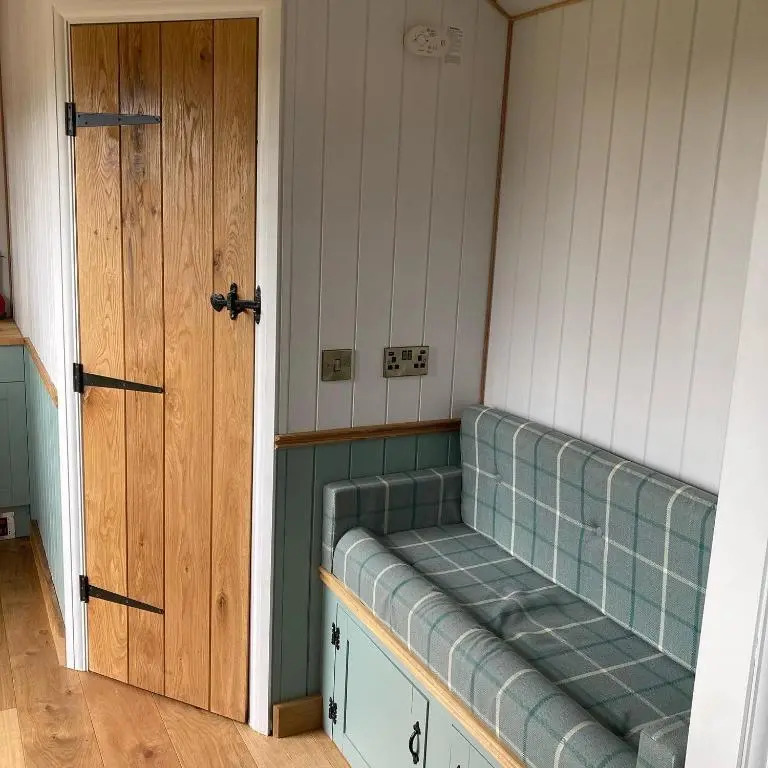 Shepherd’s Hut - The Mule