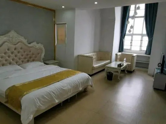 Yaokai Serviced Apartment (Nanning Wanxiang Mall)