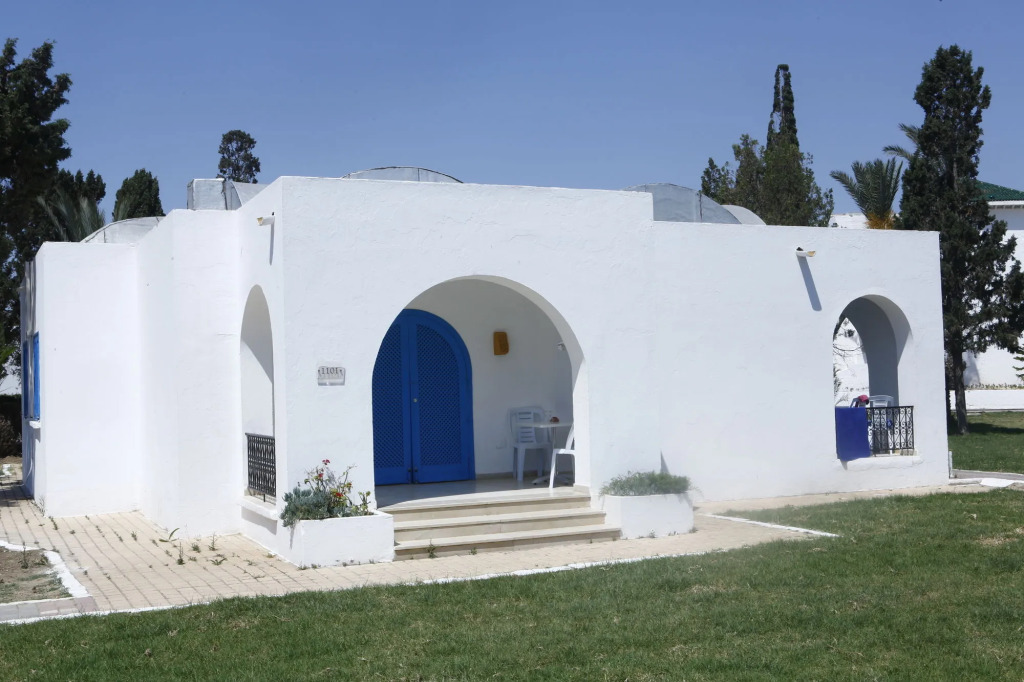 Royal Lido Resort & Spa