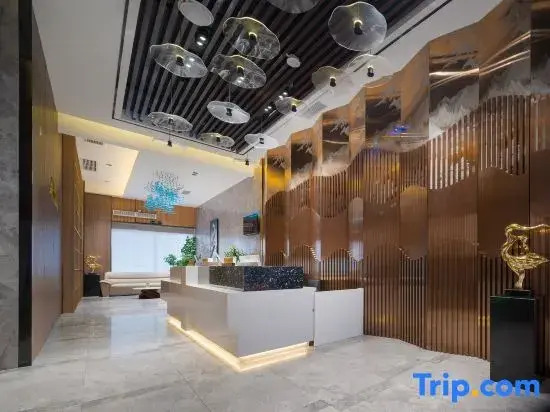 Yizhou Ruijin Hotel (Guanshanhu Park, Guanshanxi Road Subway Station Store)