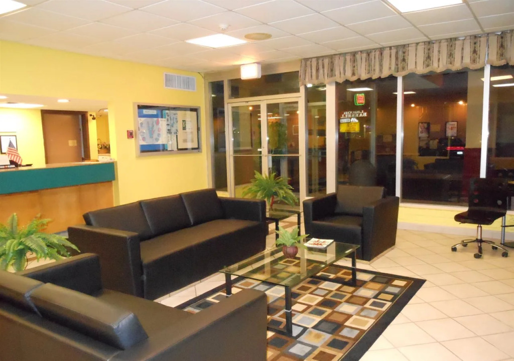 Country Garden & Suites