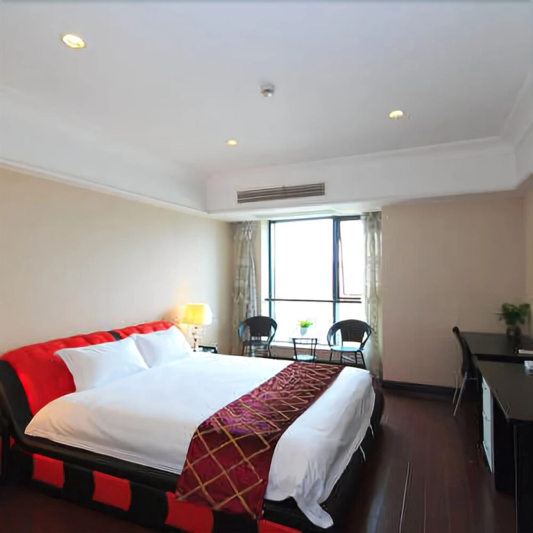 Mark Grams of Wind Hotel