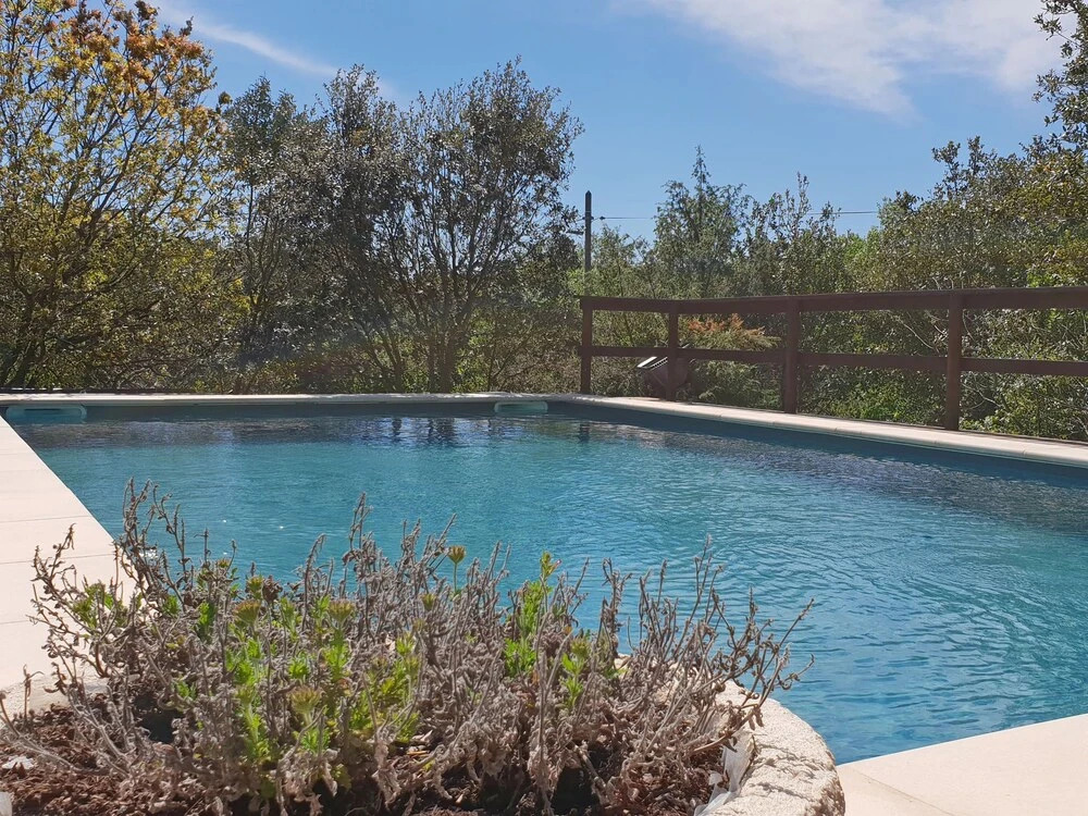 Quaint Villa in Saint-Andre-de-Roquepertuis with Pool