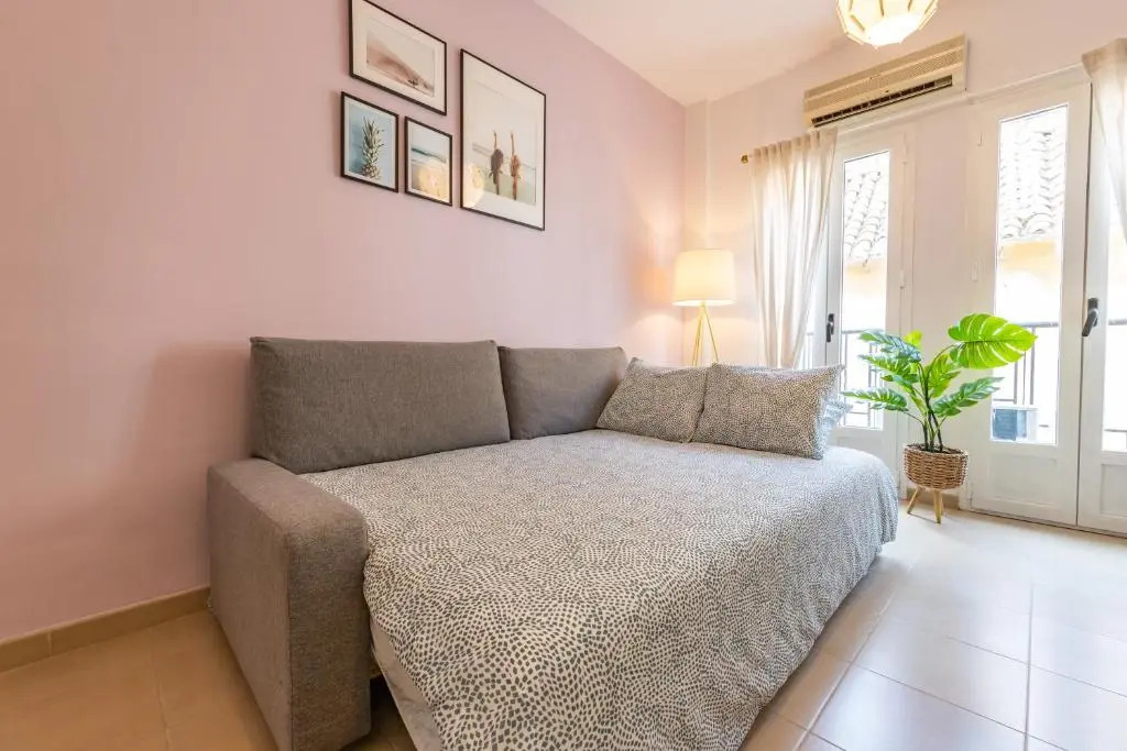 Bright Apartment Near The Historic Center
