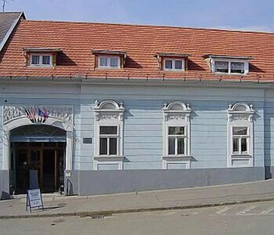 Várkapu Panzió