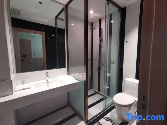 Fanhua Theme Hotel
