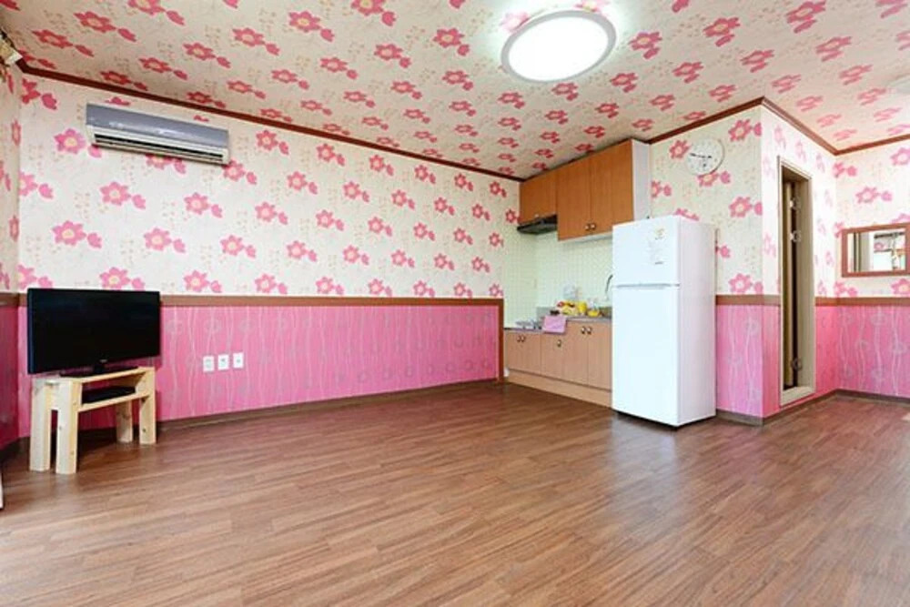 Gapyeong Yongchu View Sound Pension