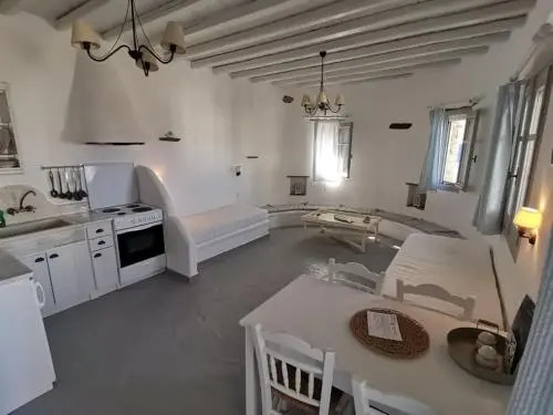Elia Apartments