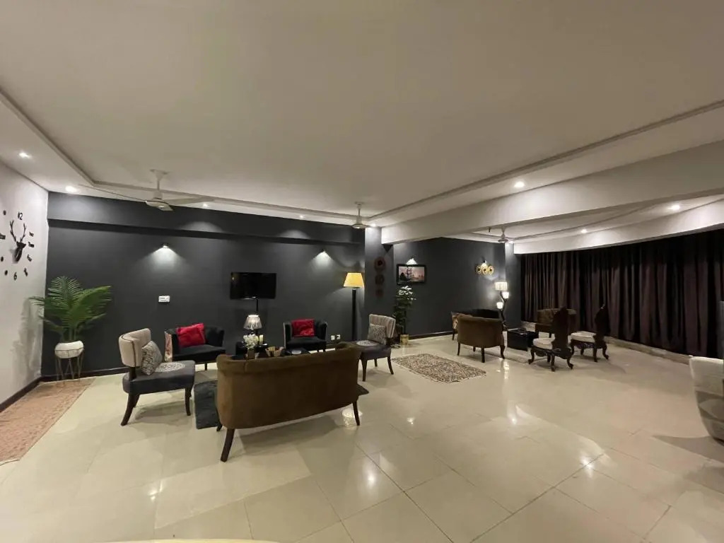 Freddy's Luxury Family Apartments