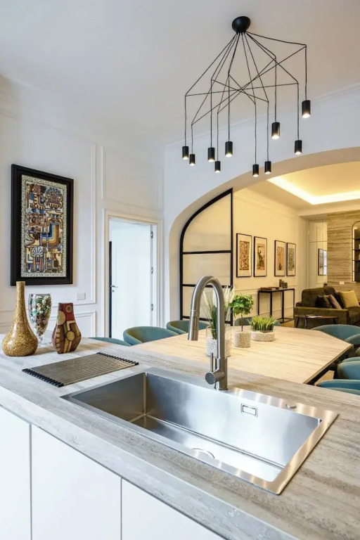 Chic Lifestyle Apartment
