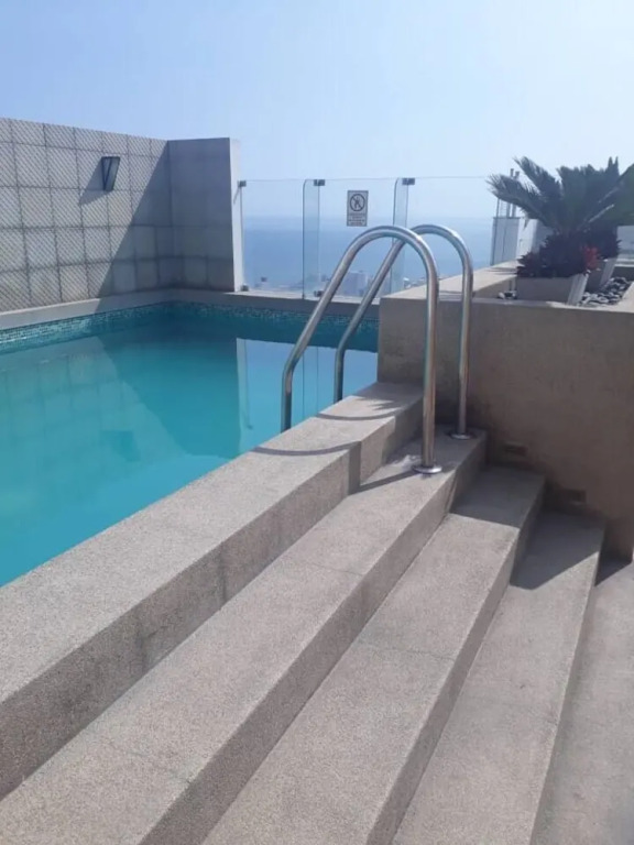 Moderno dpto en Barranco con piscina y gimnasio