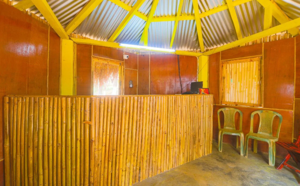 Cafe Umbir & Stay In by OYO Rooms