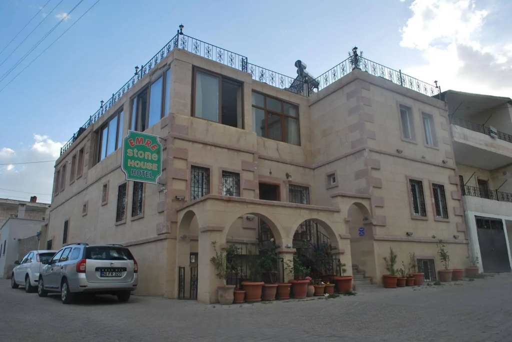 Emres Stone House
