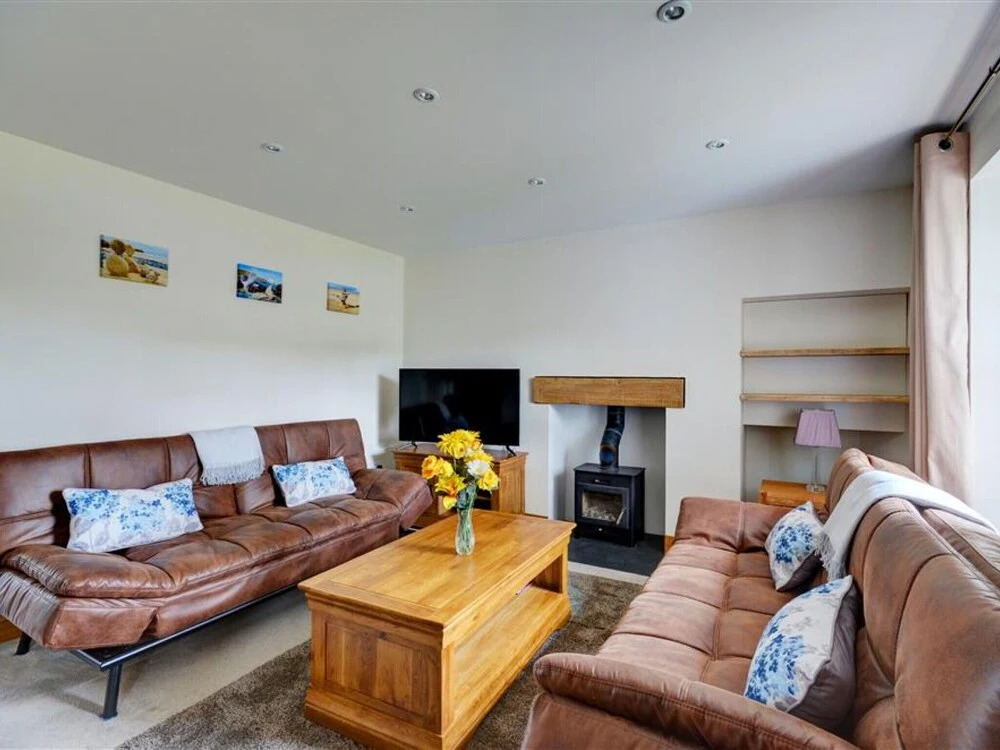 Scenic Holiday Home in Camborne with Green Garden near Coast