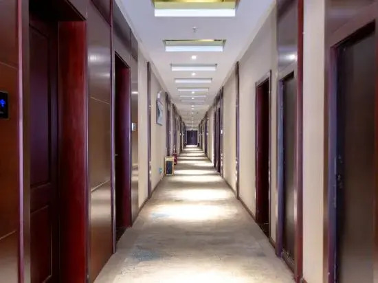 Homeinn Selected Hotel (Kunming Dianchi Road)