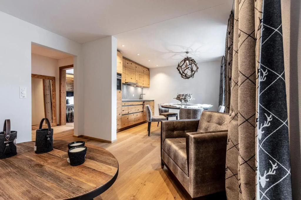 Unique Alpic style apartment in the heart of Davos