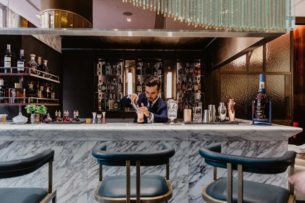 Prince de Galles, a Luxury Collection hotel, Paris