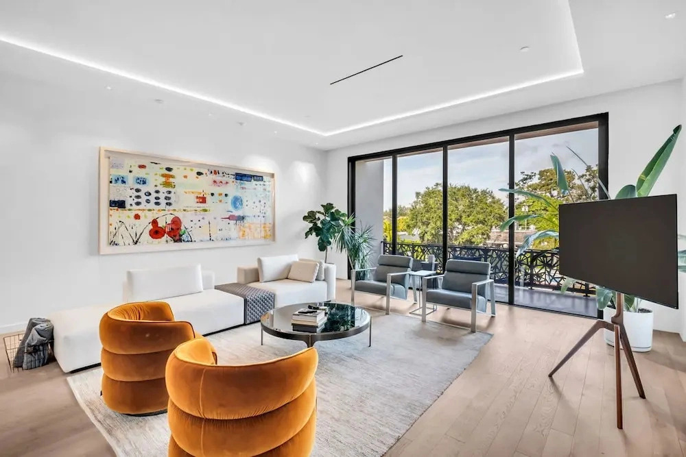 Penthouse 4 Floors Downtown Central Balcony