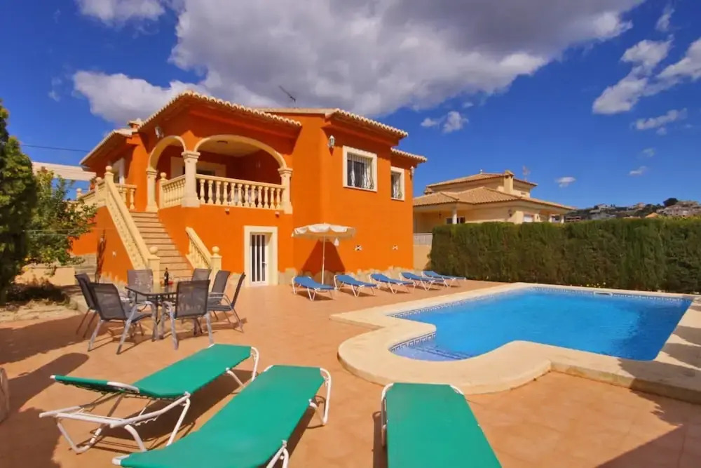Villa - 4 Bedrooms with Pool and WiFi - 105014