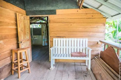 The Art Guesthouse And Massage