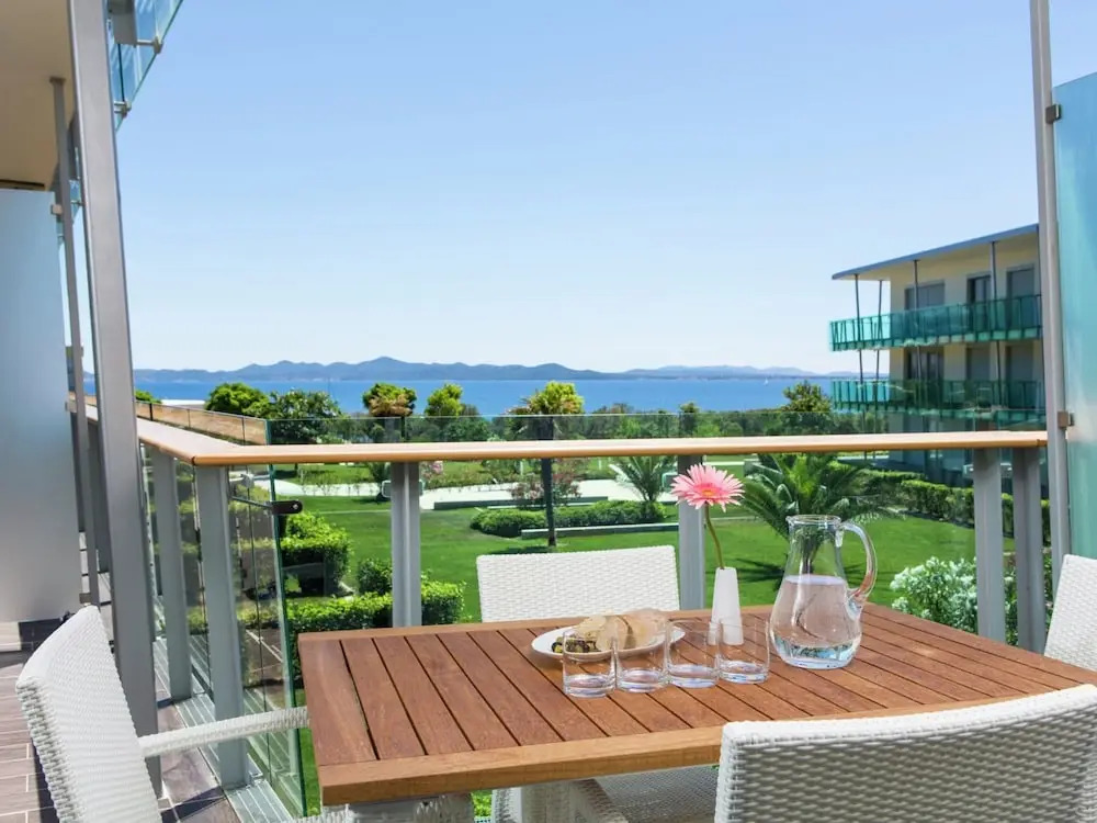 Luxury Apartment With two Bathrooms, at 13 km. From Zadar