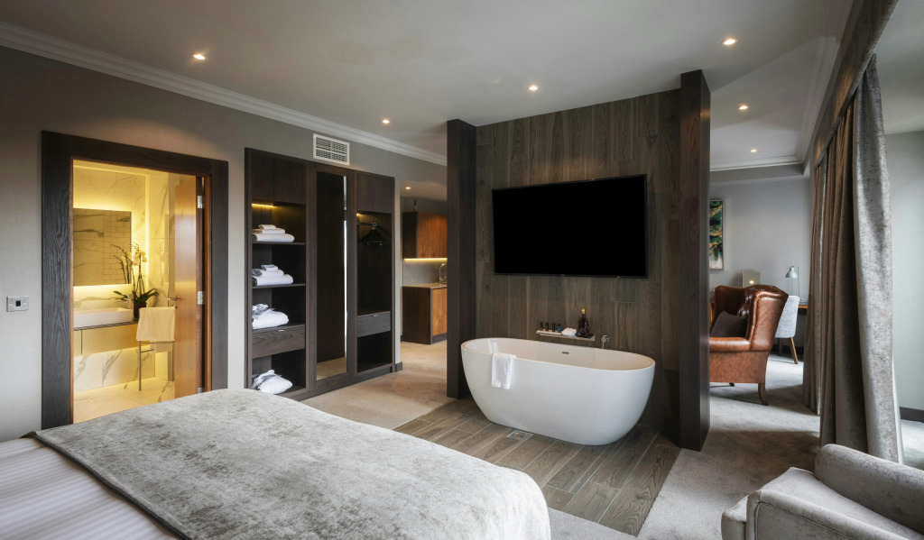 DoubleTree by Hilton Belfast City Ten Square
