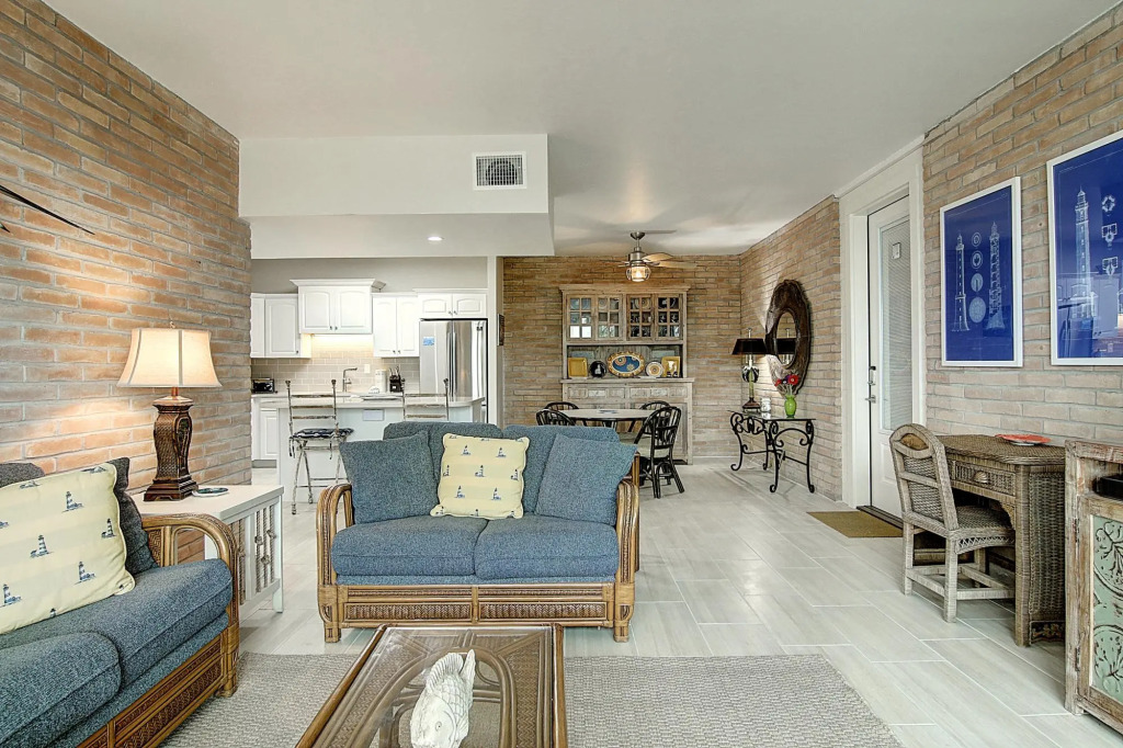 Channelview    105 in Port Aransas