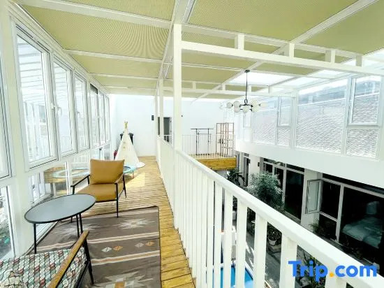 Yuzhichen Light Luxury Holiday Homestay (Beijing Huairou Baihewan Scenic Area)