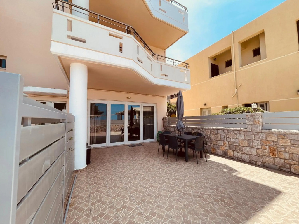 Alcyone Apartment
