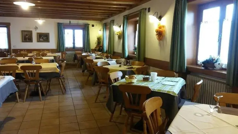 Rifugio Predaia Ai Todesci