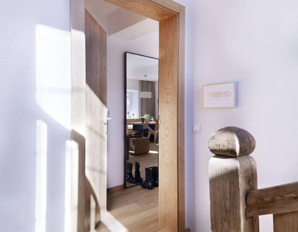 Riedz Apartments Innsbruck- Zentrales Apartmenthaus mit grüner Oase