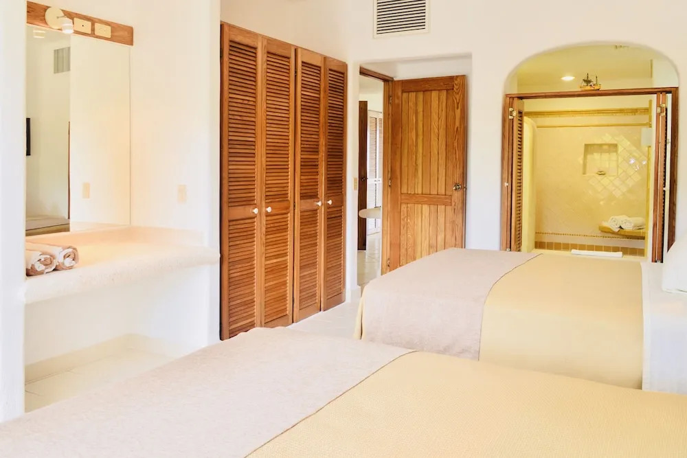 Las Villas Akumal  2B-16 by SkyRun