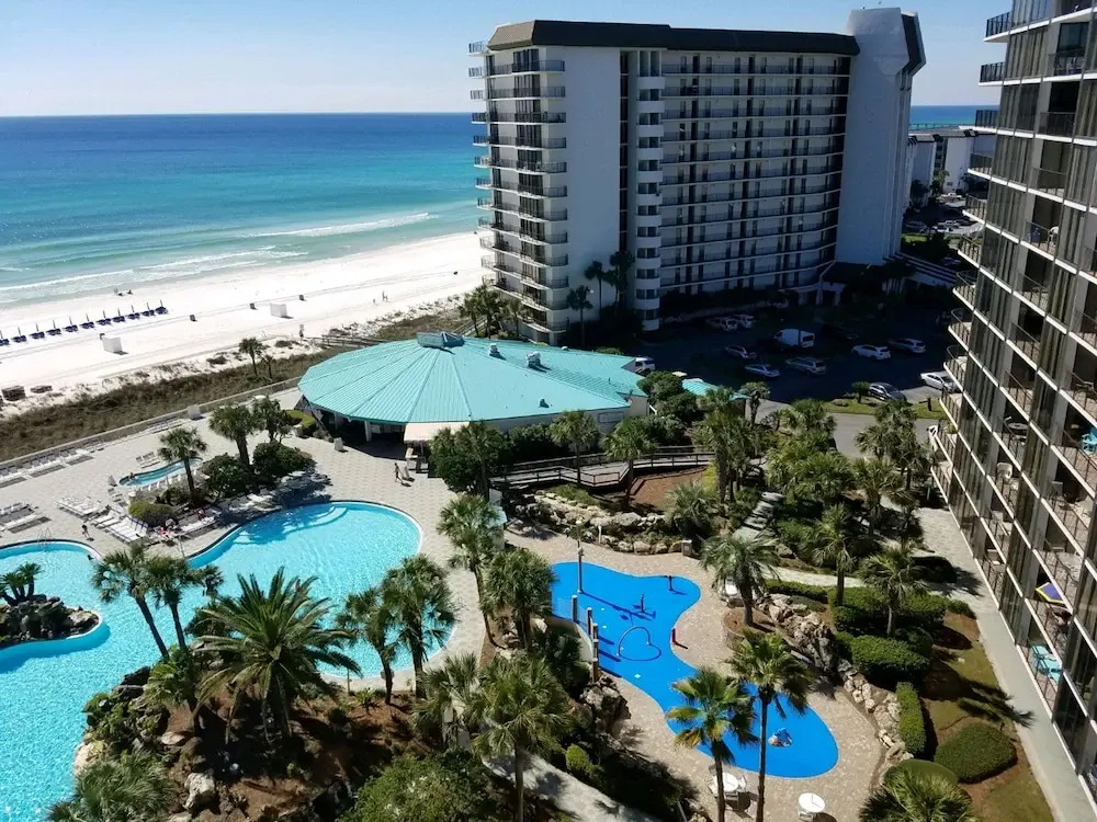 Edgewater 1004 by Forehand Rentals