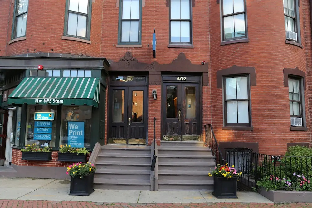Maverick Suites at 400 Columbus Ave